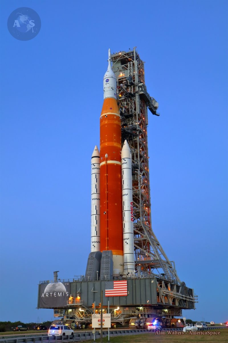 image of the Artemis rocket on the launch pad